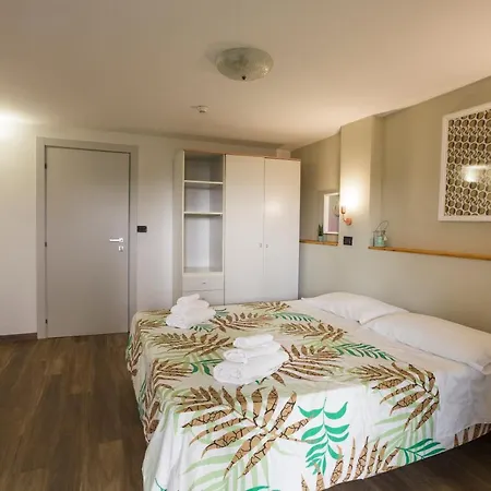 Hotel Paris 3*