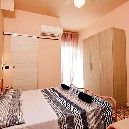 Paris 3* Rimini
