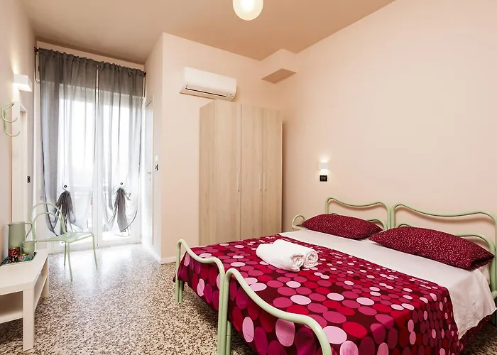 Paris Hotel 3*
