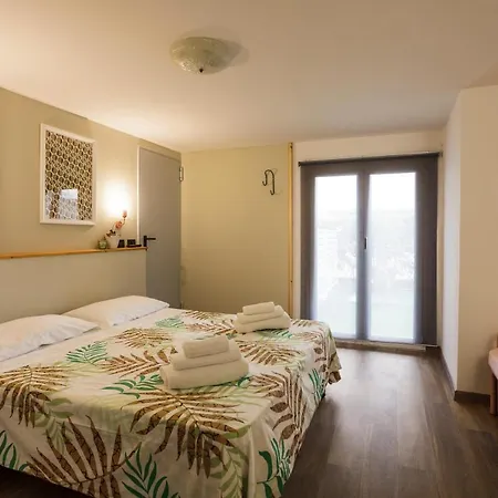 Paris Hotel