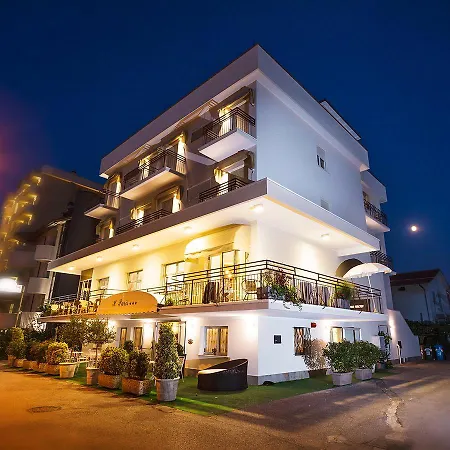 Paris 3* Rimini
