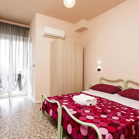 Paris Hotel 3*